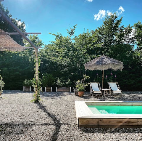 Top performing Airbnb: ÖSTERLEN COMMUNITY HOME in Tomelilla