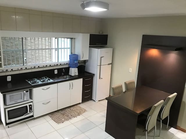 Entire home with 2 bedrooms in Bombinhas - Apto 1 Praia de Canto Grande  - Entre 2 praias