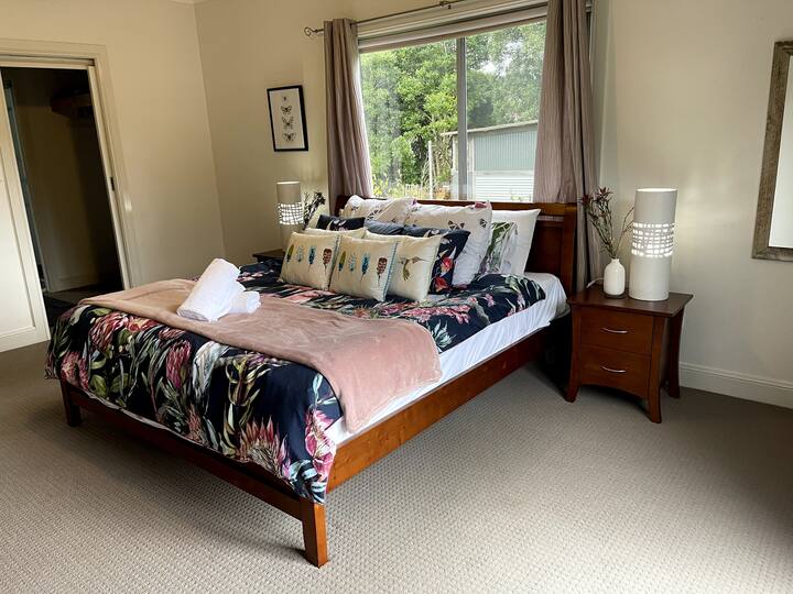 美妙的主卧带套房