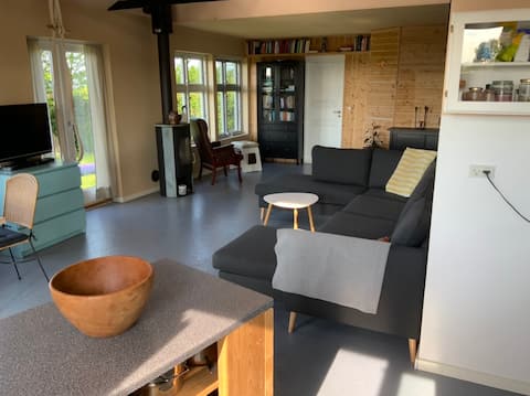 Lovely place in quiet surroundings