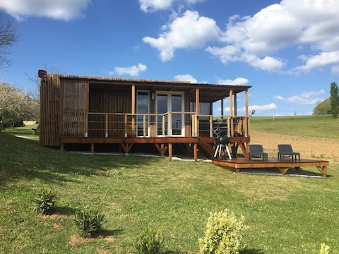 Cottage with Jacuzzi – View of Carlux Castle