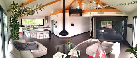 Luxury Duplex &Jaccuzi: near Geneva with AC