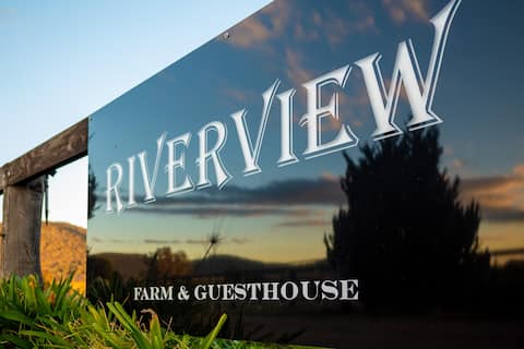 Guesthouse with a river view close to Mudgee