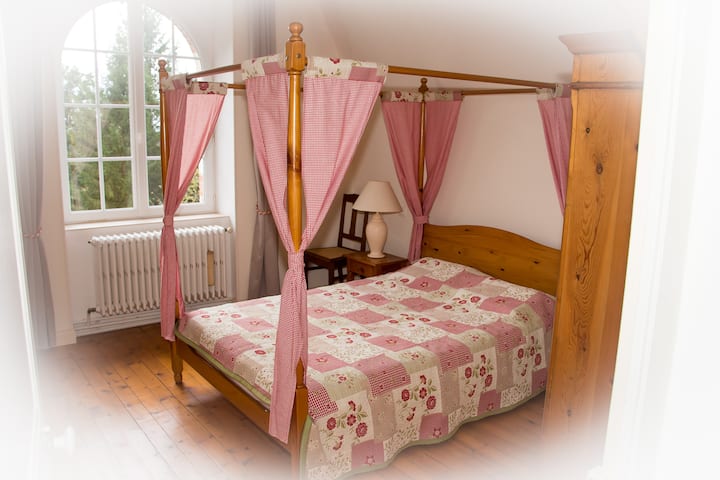 غرفة النوم 2