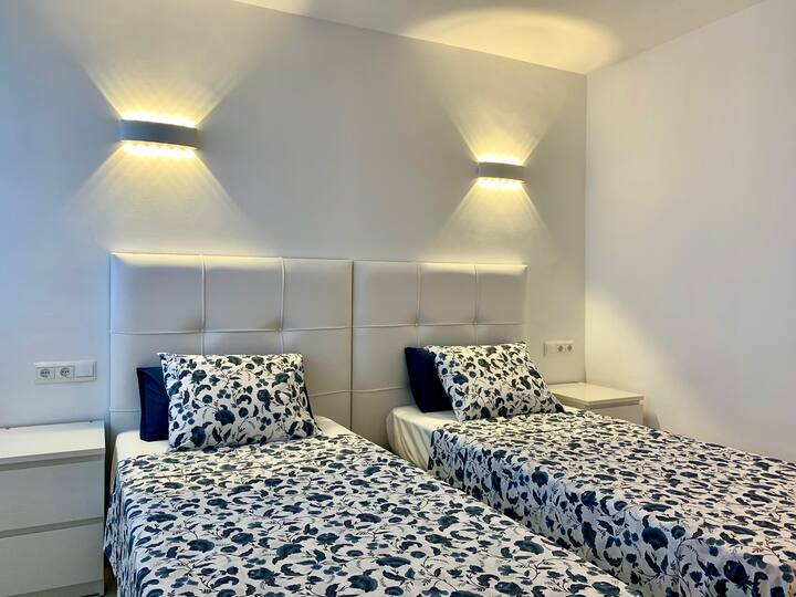 Bedroom / Dormitorio