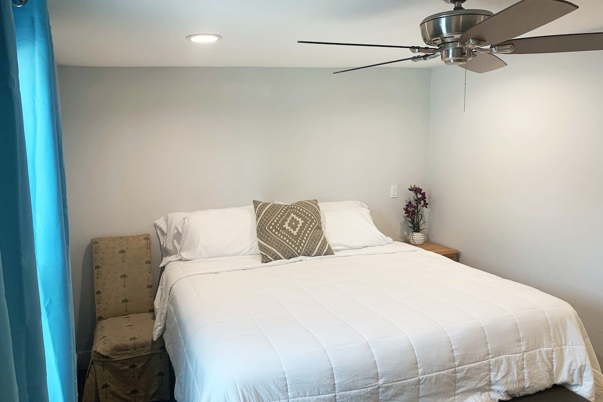 Основна спалня / 1 екстра голямо двойно легло