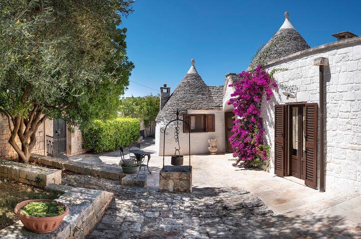 “Trullo Luna” Luxury Wellness area & swimming pool gallery image 3