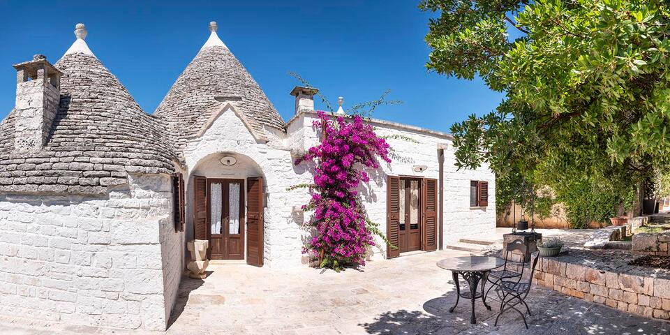 “Trullo Luna” Luxury Wellness area & swimming pool gallery image 4
