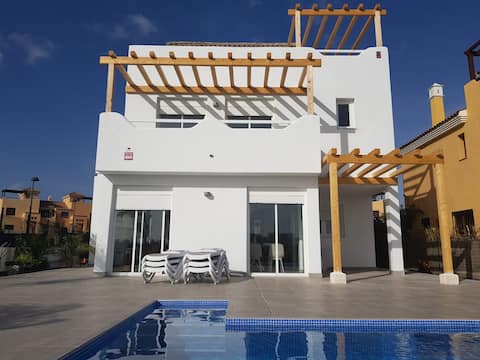 Island Golf villas 2 - Amarilla - 4 bed villa