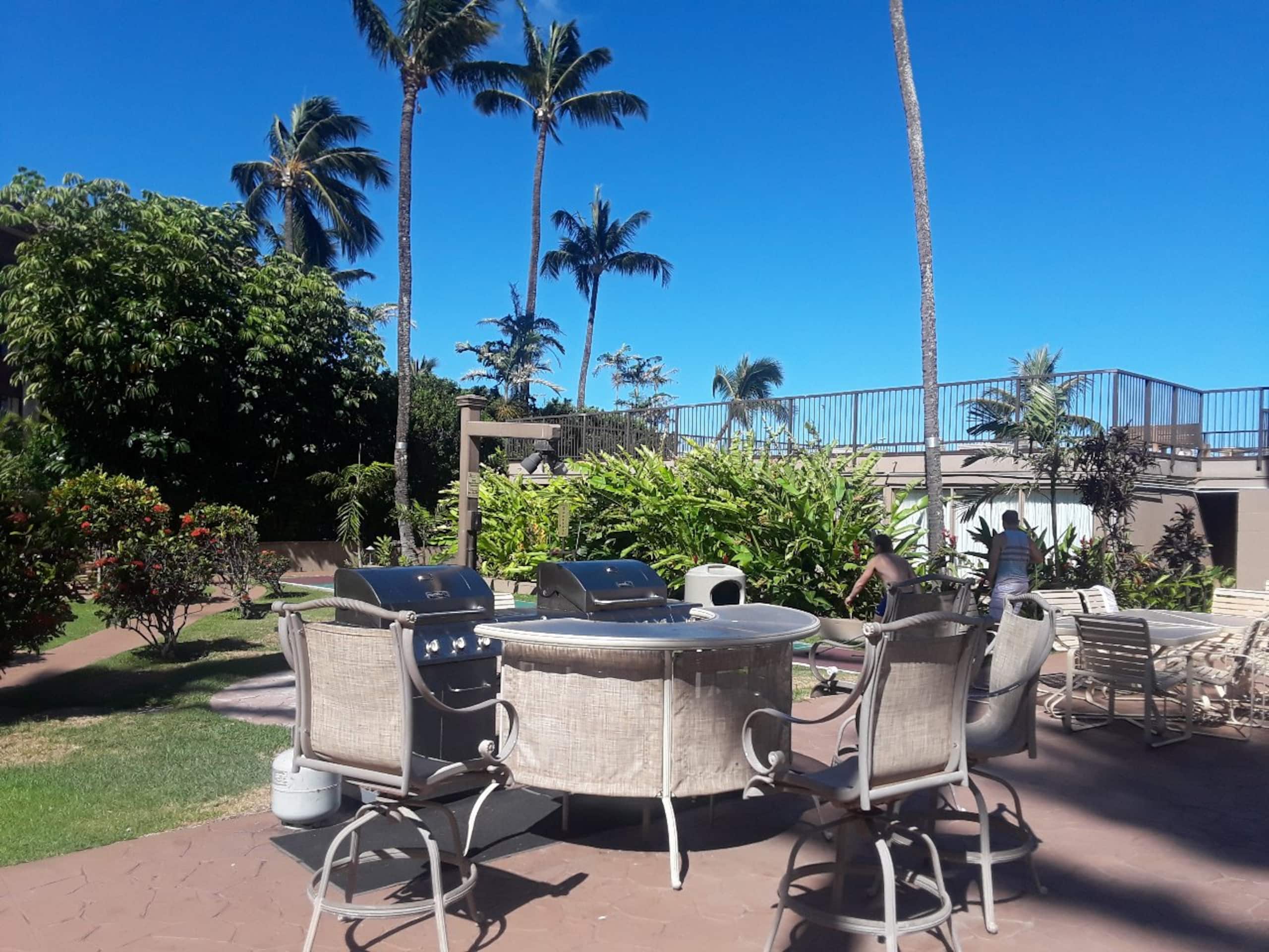 Condo in Lahaina · ★4.96 · 1 bedroom · 2 beds · 1 private bath - Image 18