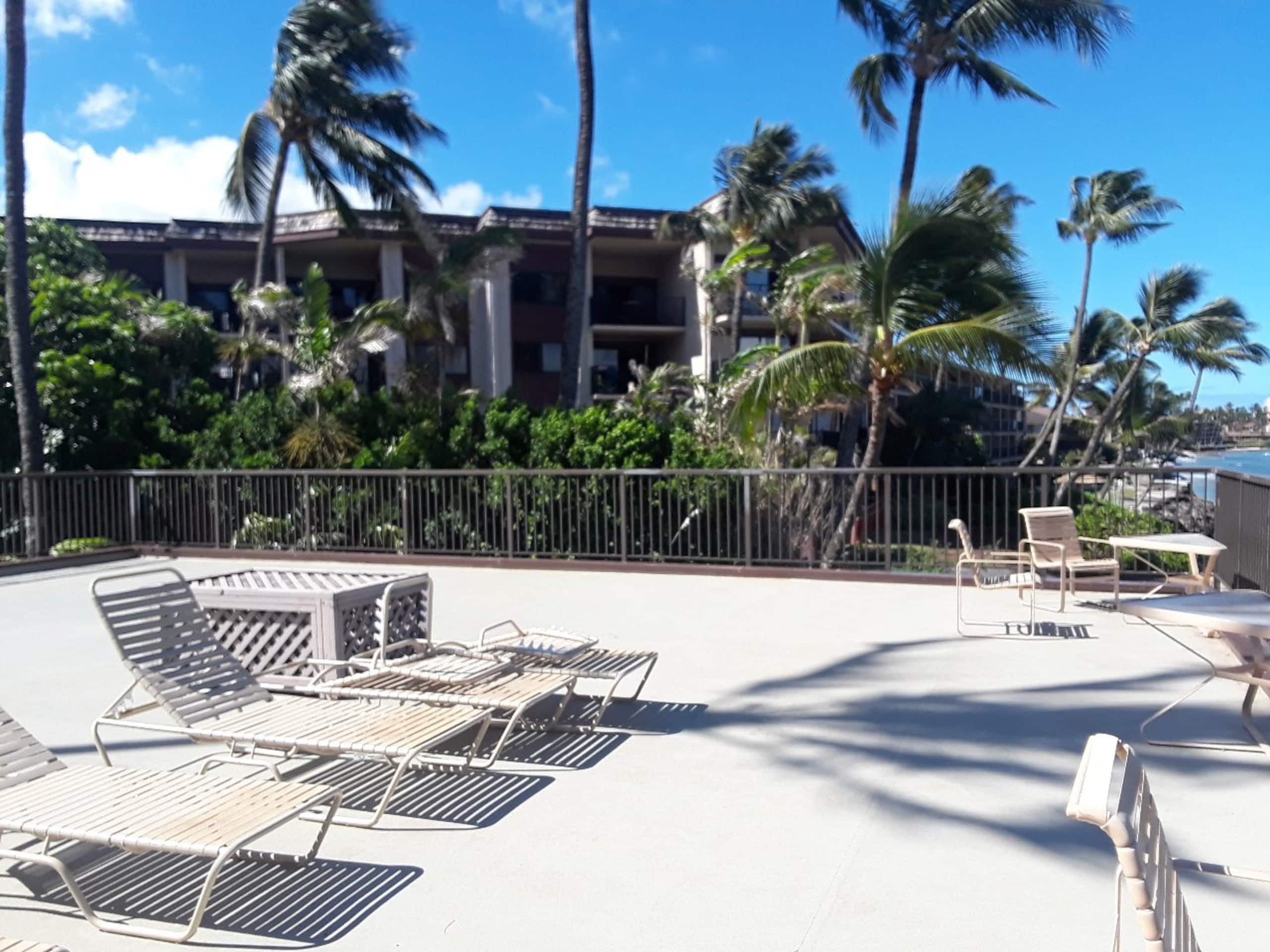 Condo in Lahaina · ★4.96 · 1 bedroom · 2 beds · 1 private bath - Image 30
