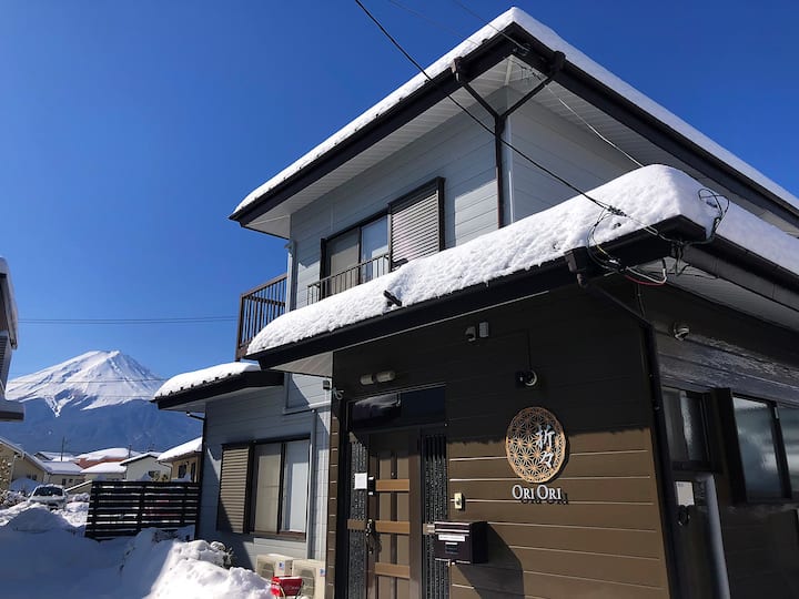 All rooms Mt Fuji view 7 mins walking from station