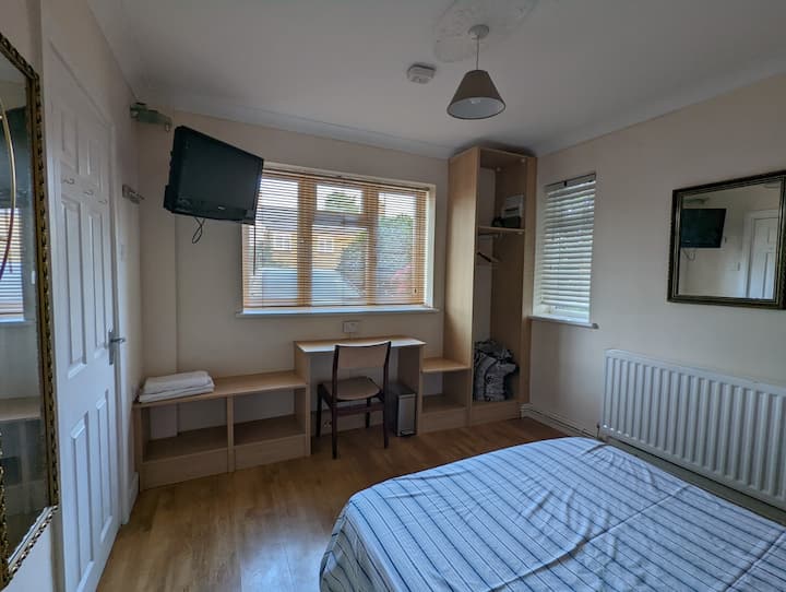 500+ Wembley Holiday Rentals Houses and Apartments Airbnb