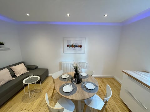 Top Airbnb: WH-Immobilien: Design City Apartment/Rainshower in Nordstadt
