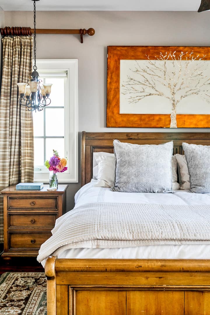 Master bed 