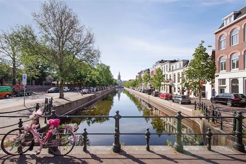 Top Airbnb: Spacious ground floor appartment in the old town in Den Haag