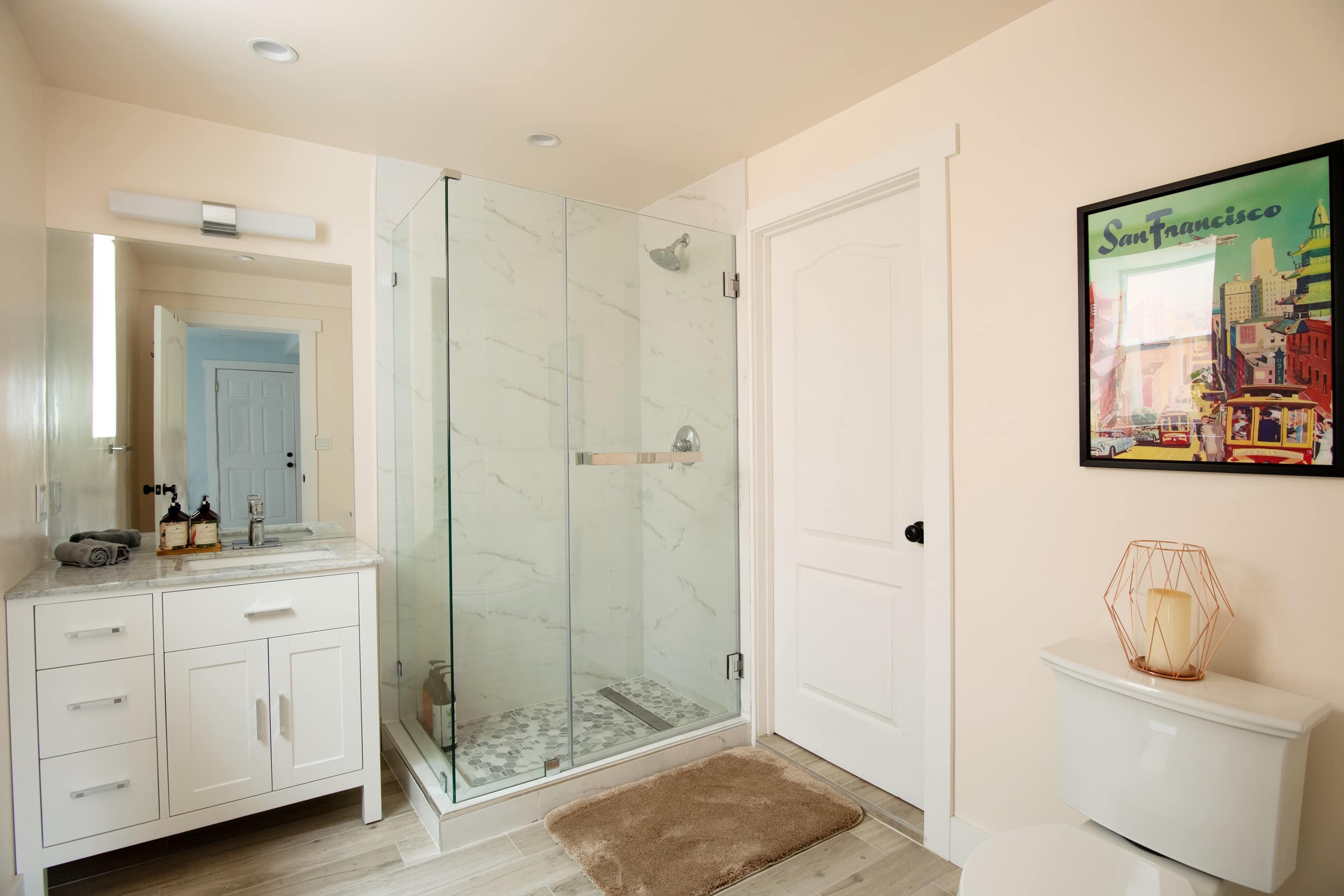 Modern, spacious guest suite near Glen Park BART - Image 13