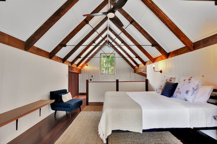 Loft Bedroom - bračni krevet (širine 180-220 cm)