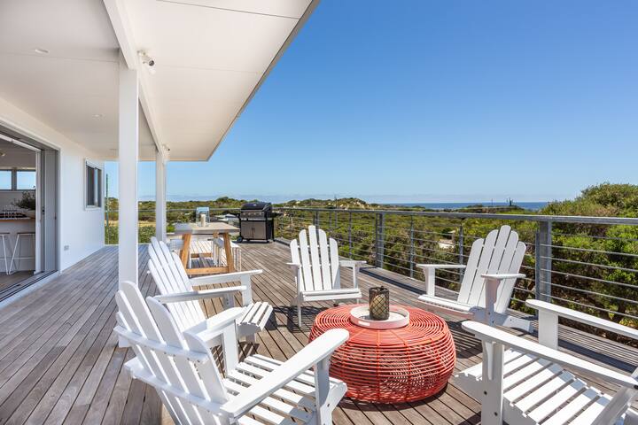 The Bunker – Coastal home in Gracetown – relaxing! gallery image 2