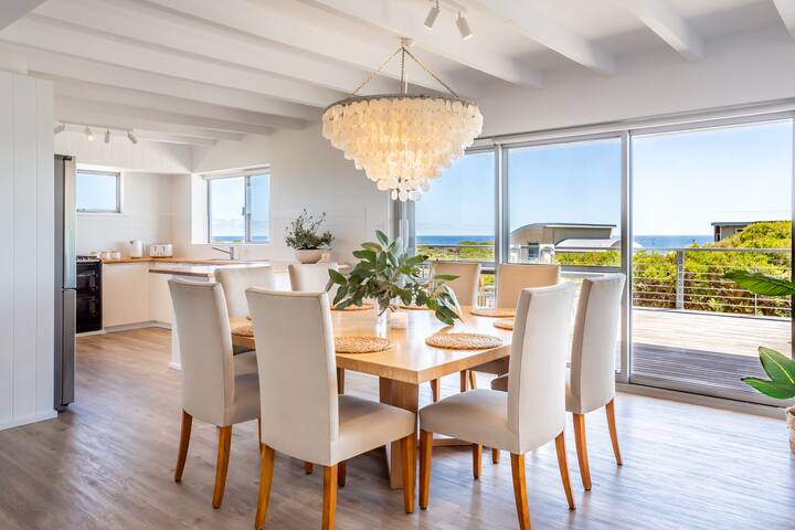 The Bunker – Coastal home in Gracetown – relaxing! gallery image 5