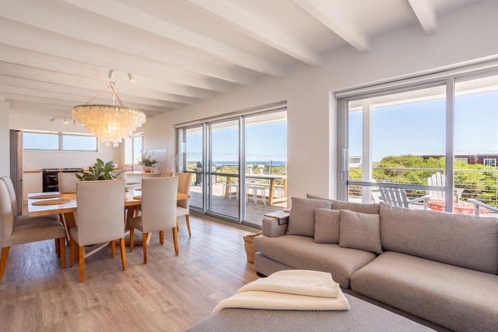 The Bunker – Coastal home in Gracetown – relaxing!