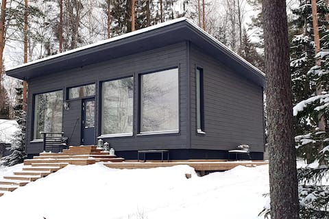 Leporanta, a magnificent holiday cottage on the shores of Lake Kuorasjärvi