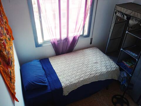 Sunny Room with beautiful view in La Barceloneta!!