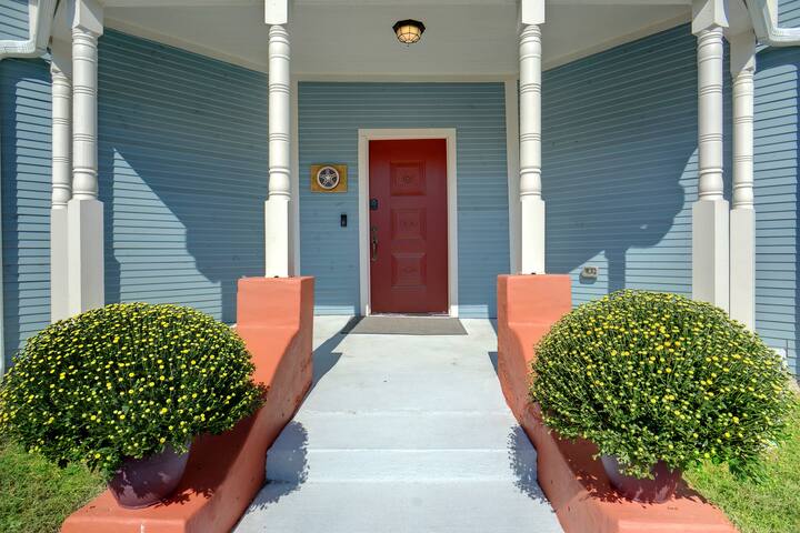 Minutes from Stockyards & Cultural District gallery image 2