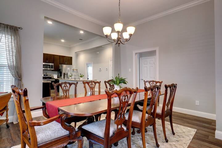 Minutes from Stockyards & Cultural District gallery image 5