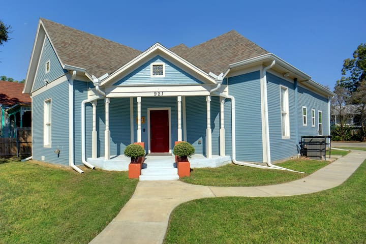 Minutes from Stockyards & Cultural District