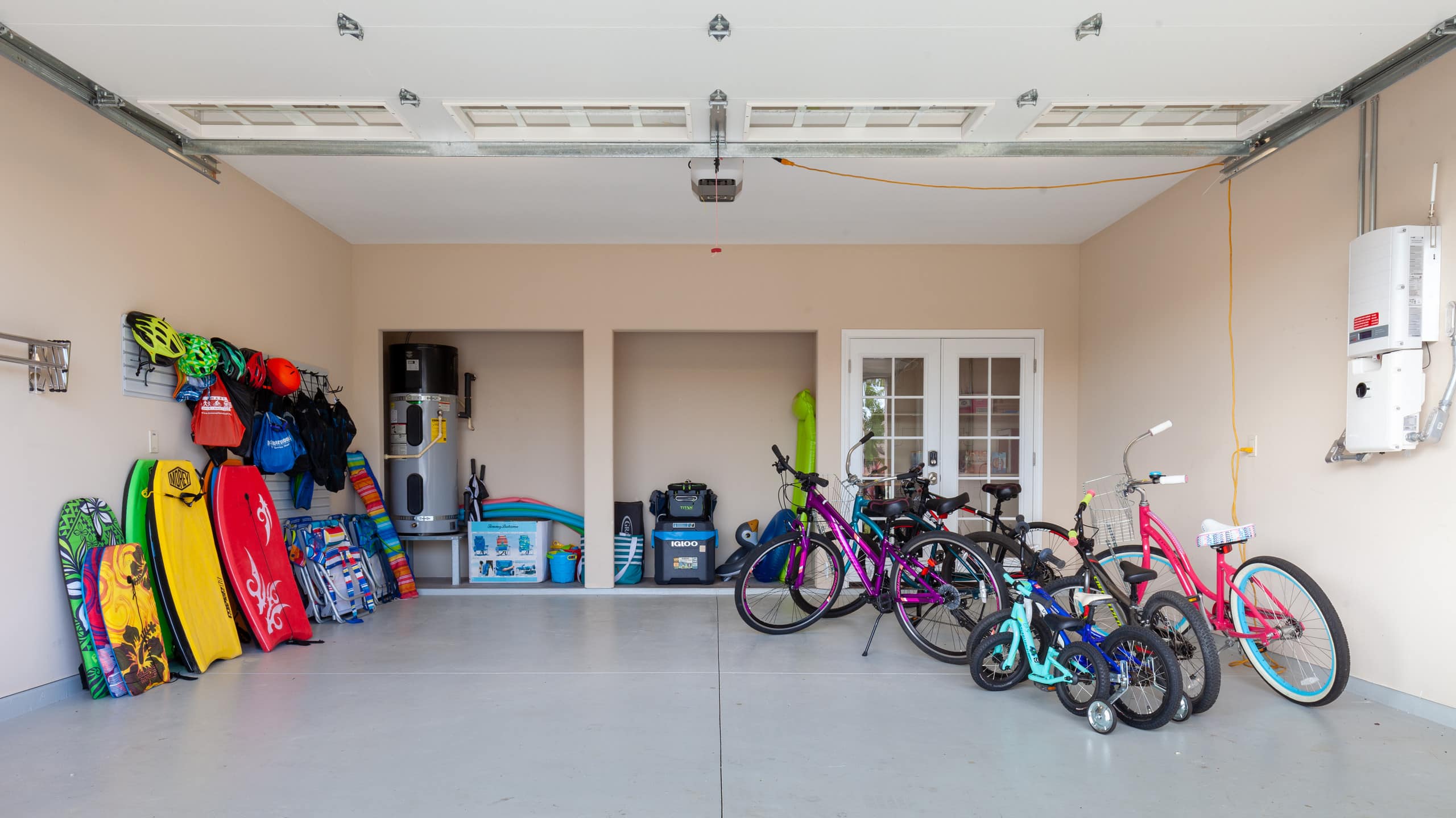 Home in Waimea · ★5.0 · 3 bedrooms · 5 beds · 3 shared baths - Image 32