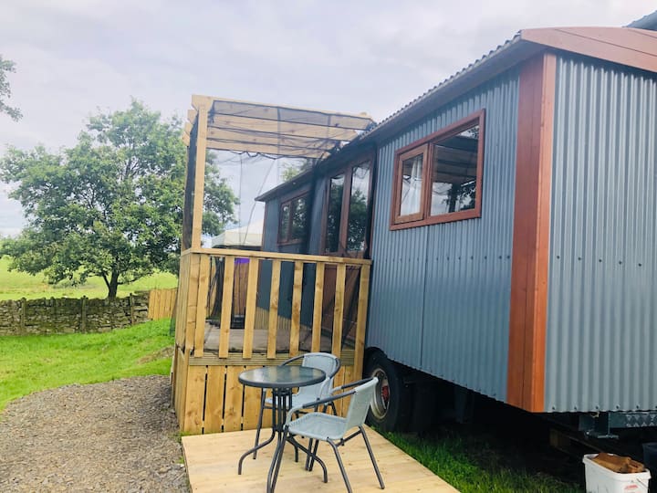 Northumberland Luxury Shepherds Hut Getaway - Northumberland