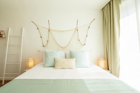 Casa Vica - Apartamento Estúdio com Piscina