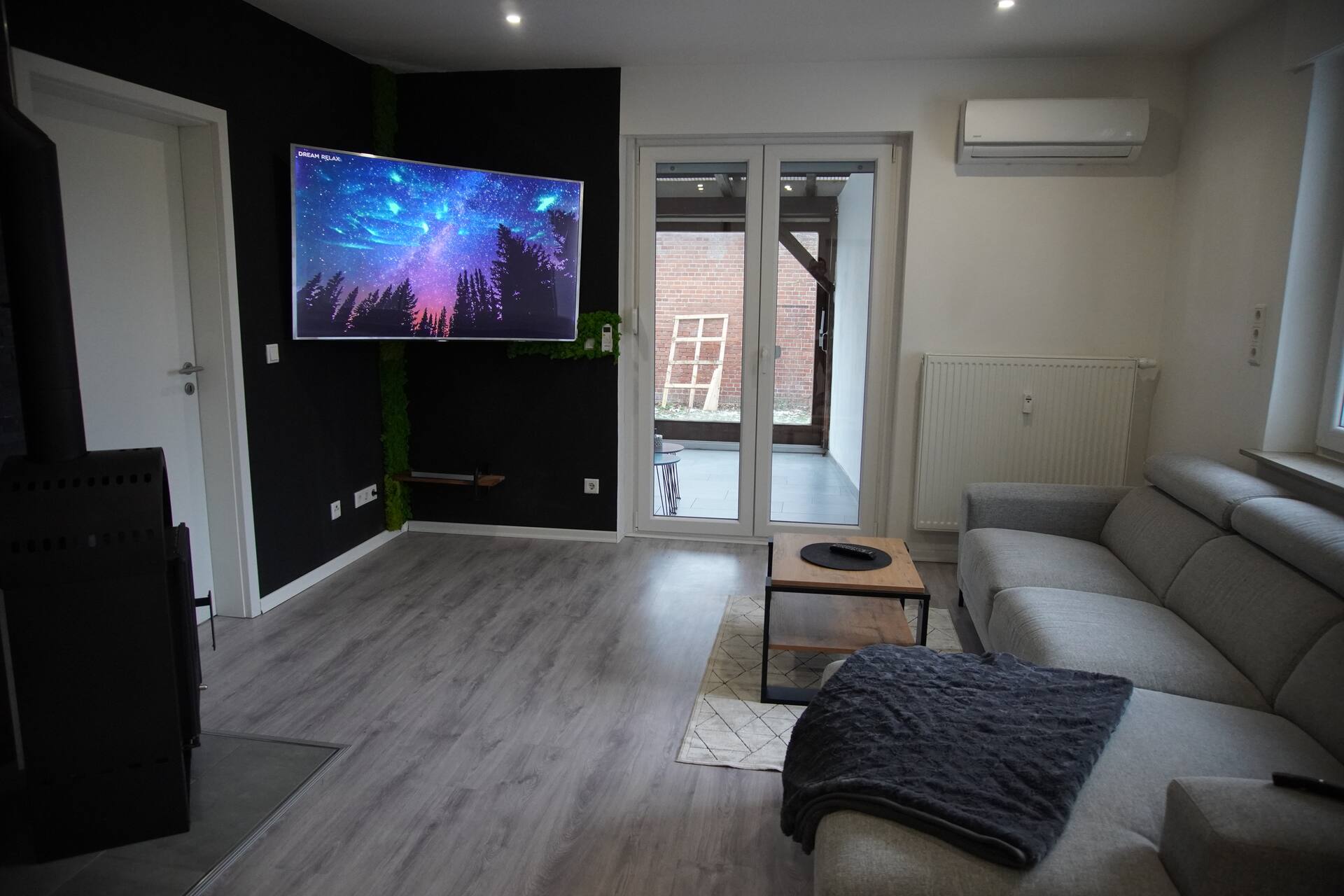 CALM HOME 3-room with conservatory