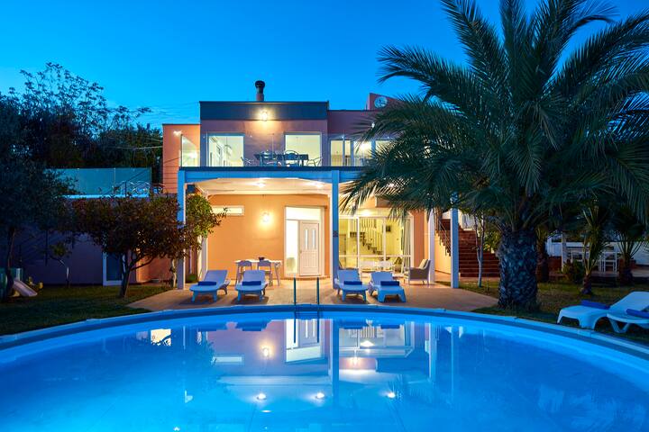 Seafront Villa Longobardi 4 Bedrooms gallery image 2