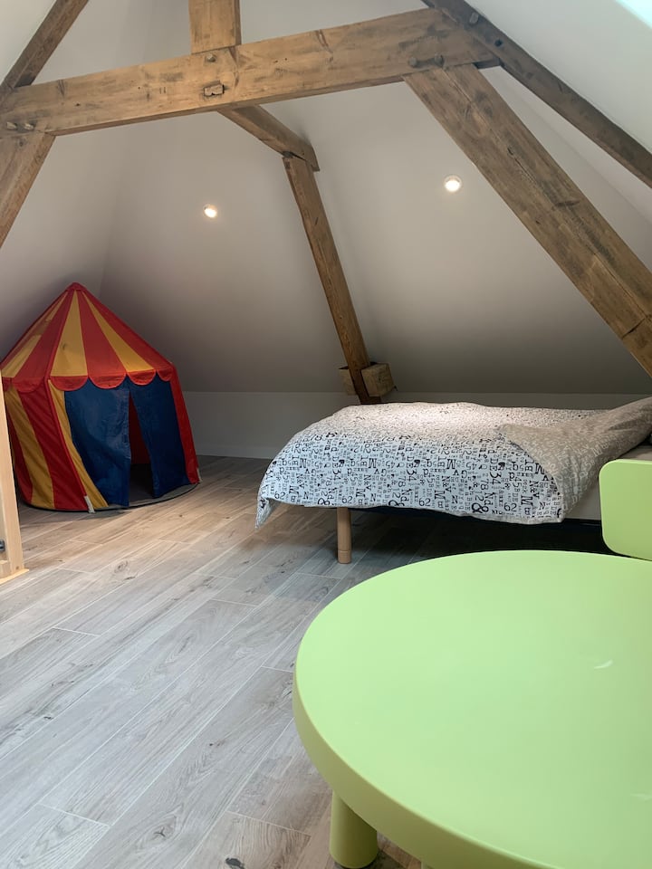 საძინებელი 3