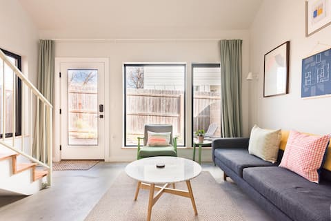 Successful Airbnb property: Unique Austin Designer Charm: Highland Hideaway in Austin