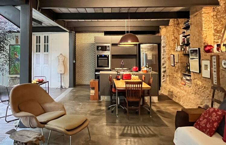 Vintage-chic House in Santa Teresa gallery image 2