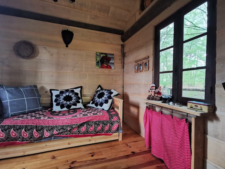 Charmante Cabane Dans Les Bois - Cantal