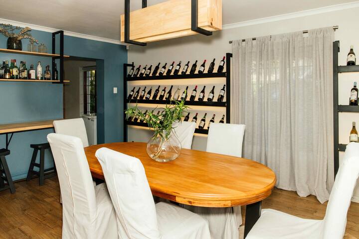 Comfort and Style close to Cape Town and winelands gallery image 5