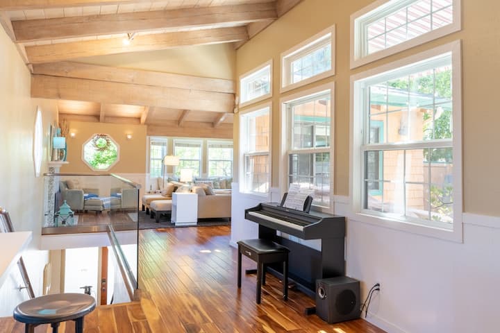 Modern Beach House/short Walk To Beaches/boardwalk - Santa Cruz Beach, CA