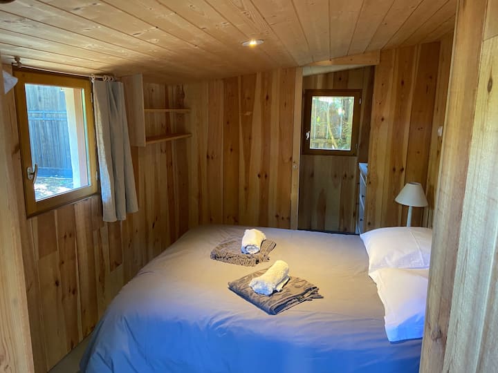 חדר שינה כפול עצמאי שלישי