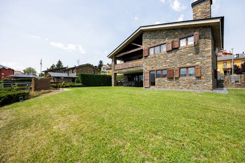 Chalet with Puigmal view