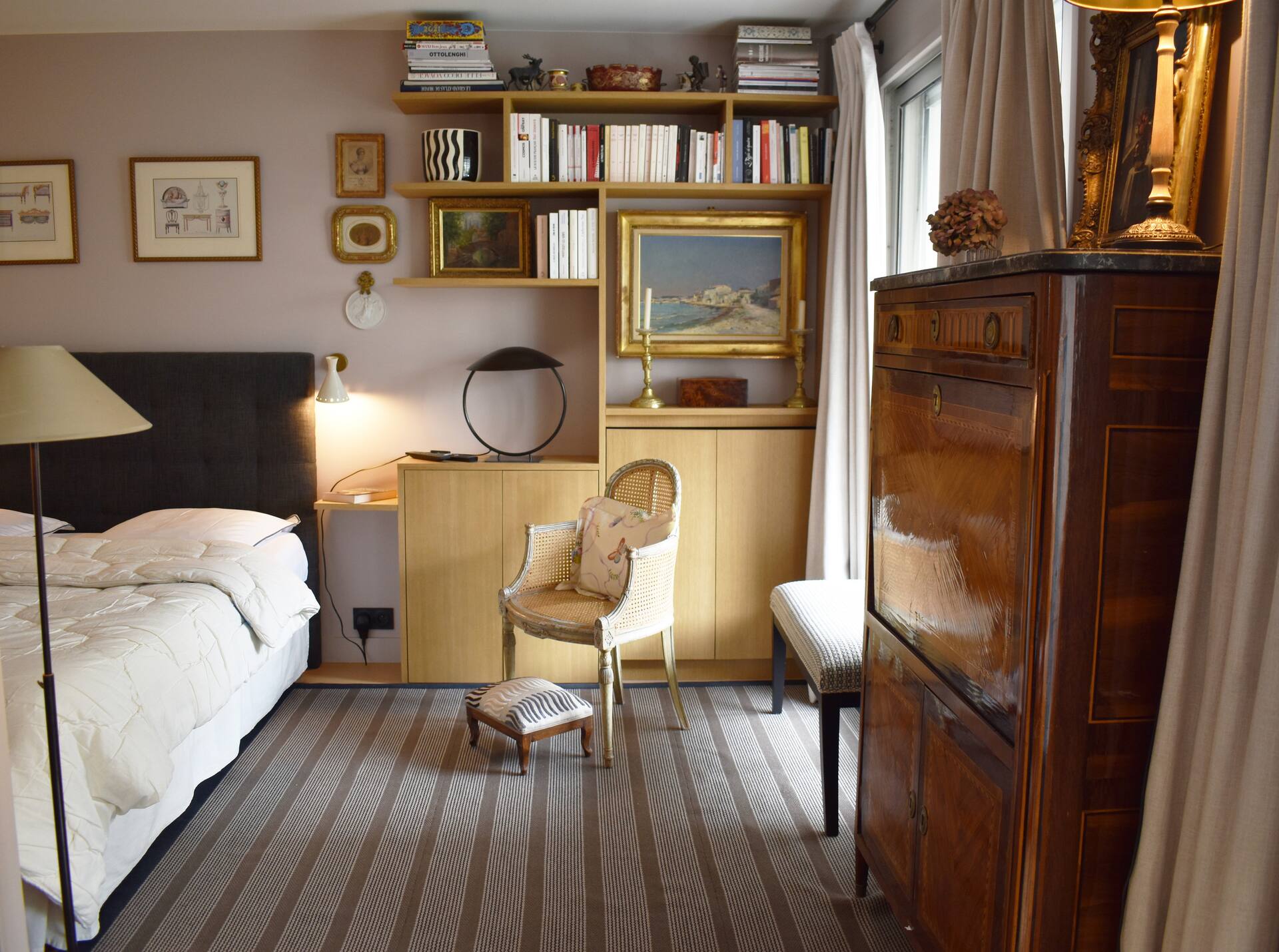 Beautiful 1 BR Apartment Near Arc de Triomphe