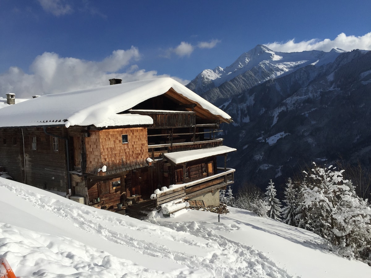 Rustic CABIN in the Zillertal at Easter - Huts for Rent in Astegg ...