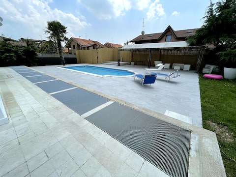 Villa Danieli Apartment in villa with pool