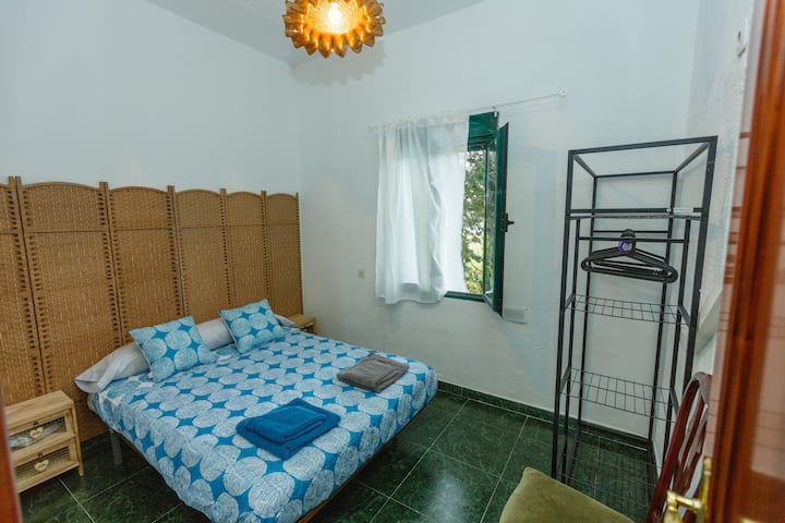 Საძინებელი პირველი სართული ორადგილიანი საწოლი