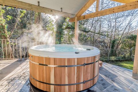 Ambleside, How Bank, Luxury House with Hot Tub
