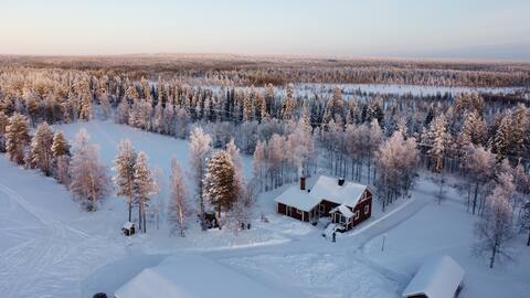 Authentic Lappish farm, big house and  wilderness