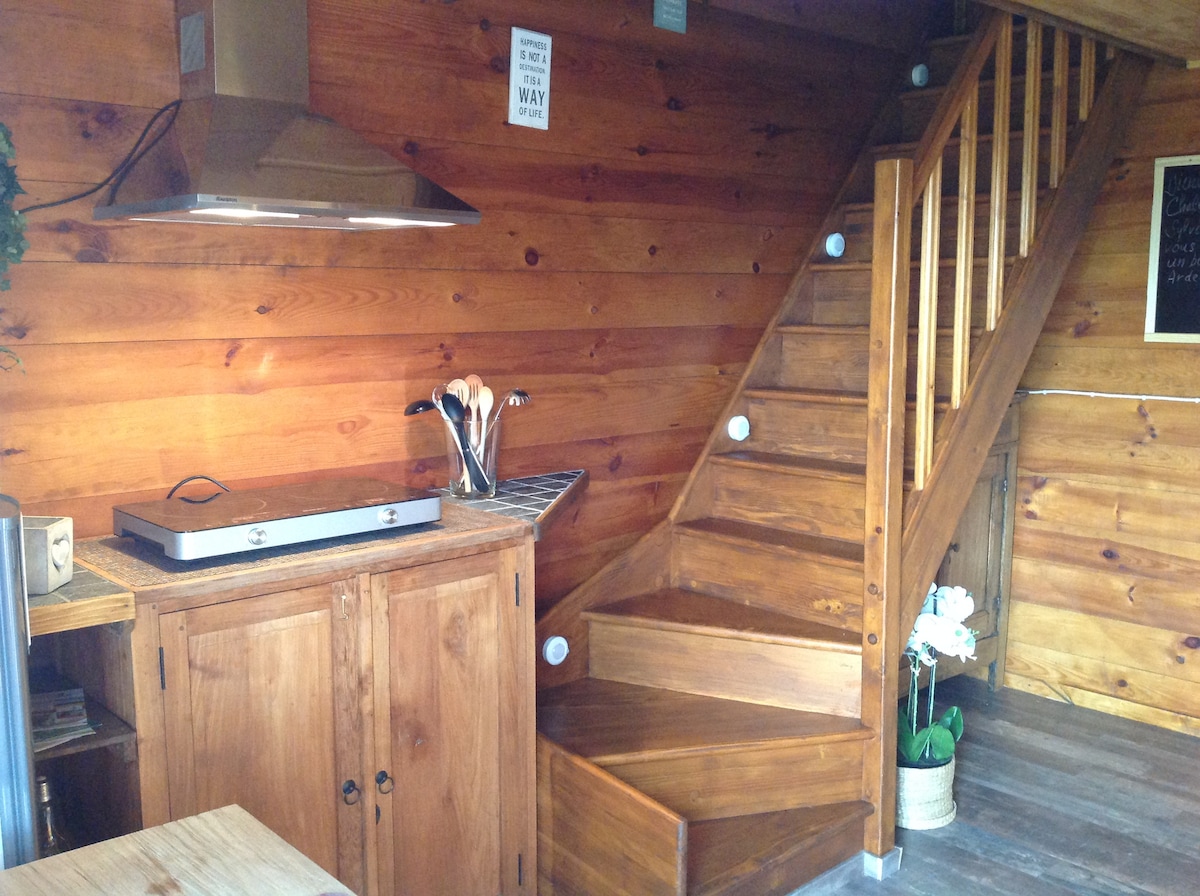 Top performing Airbnb: Cozy and quiet stay at "Le chalet suisse des N'ours" in Houffalize